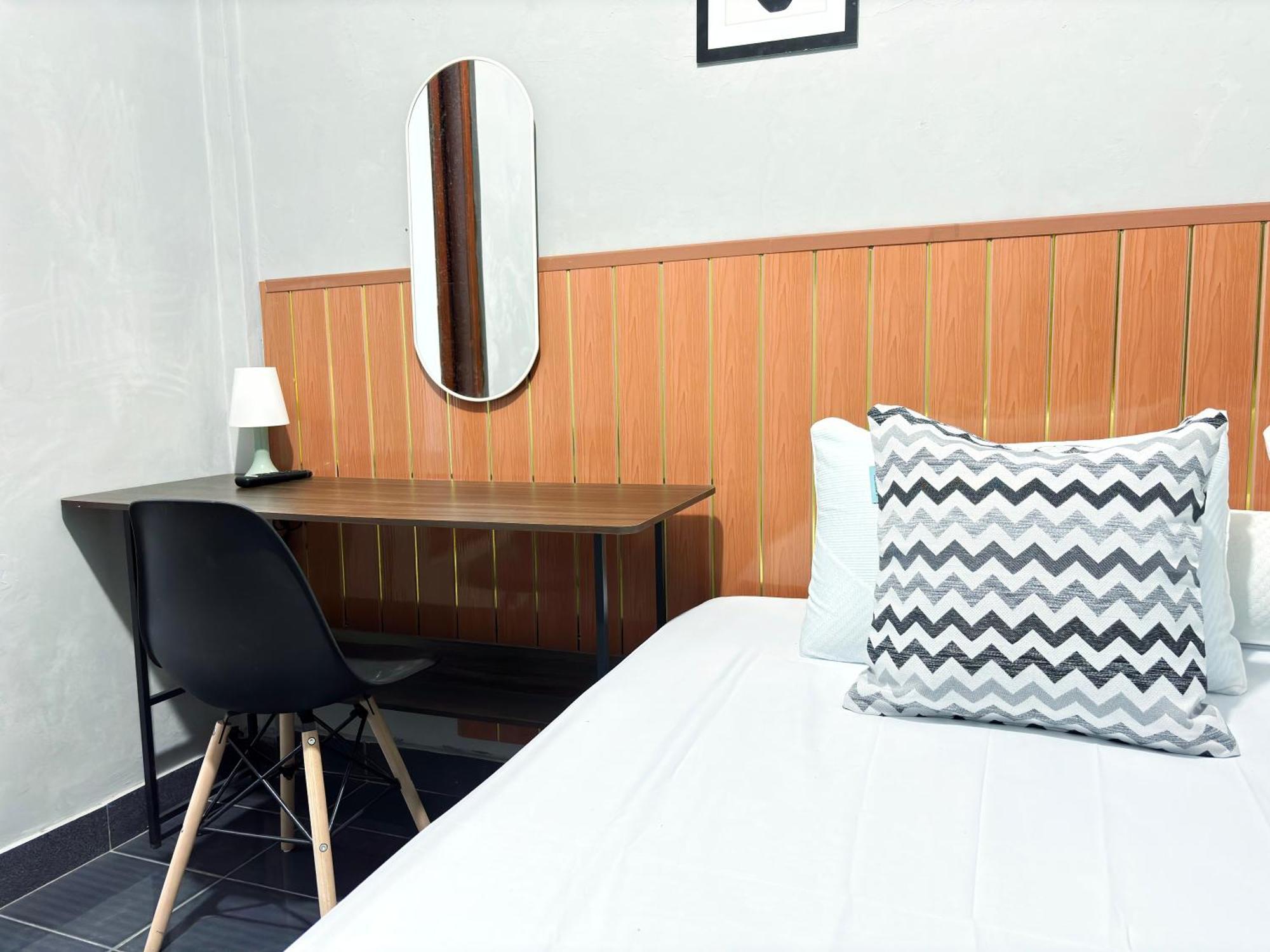 Jogja Day Inn Джокякарта Екстериор снимка