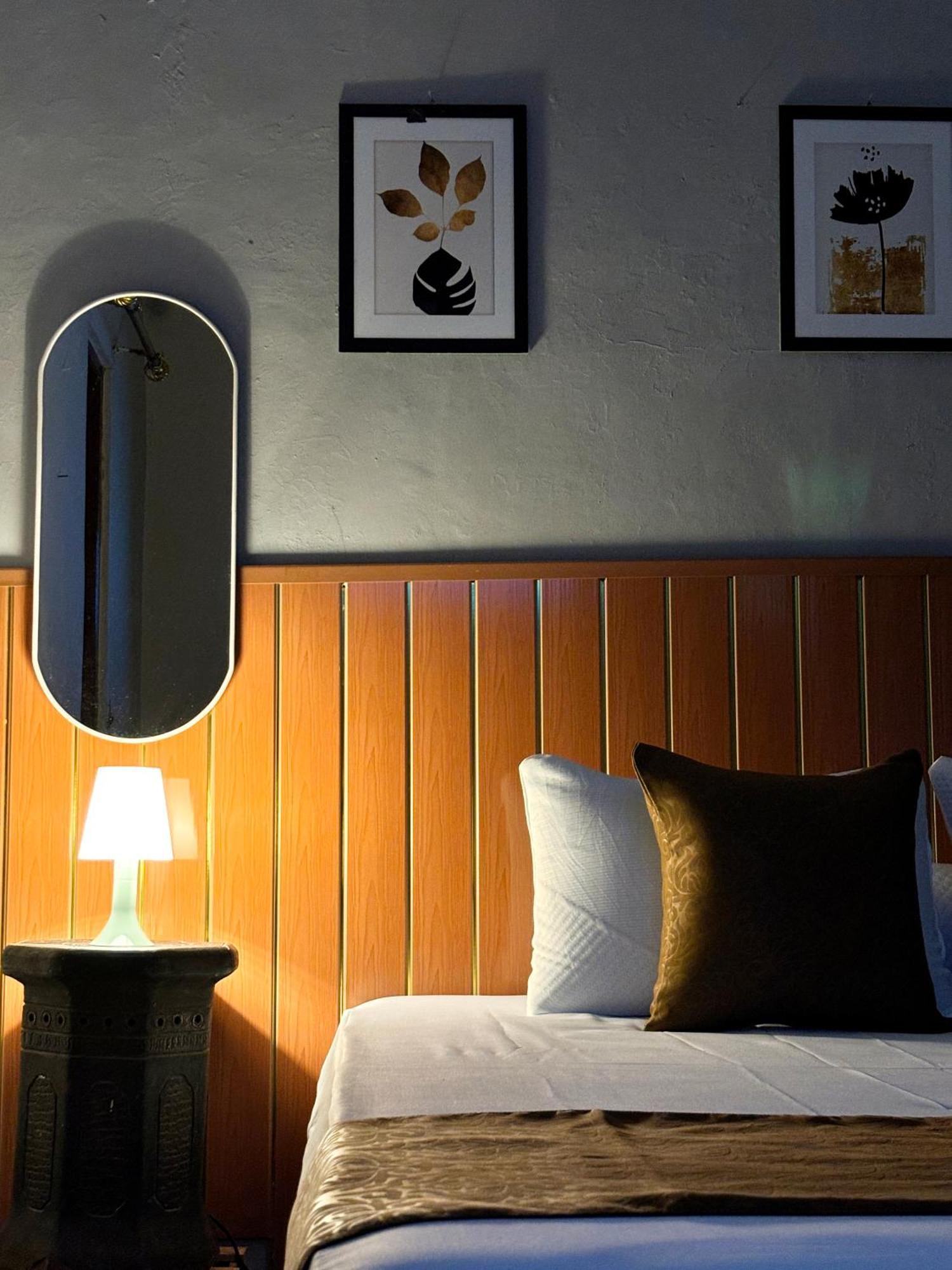 Jogja Day Inn Джокякарта Екстериор снимка