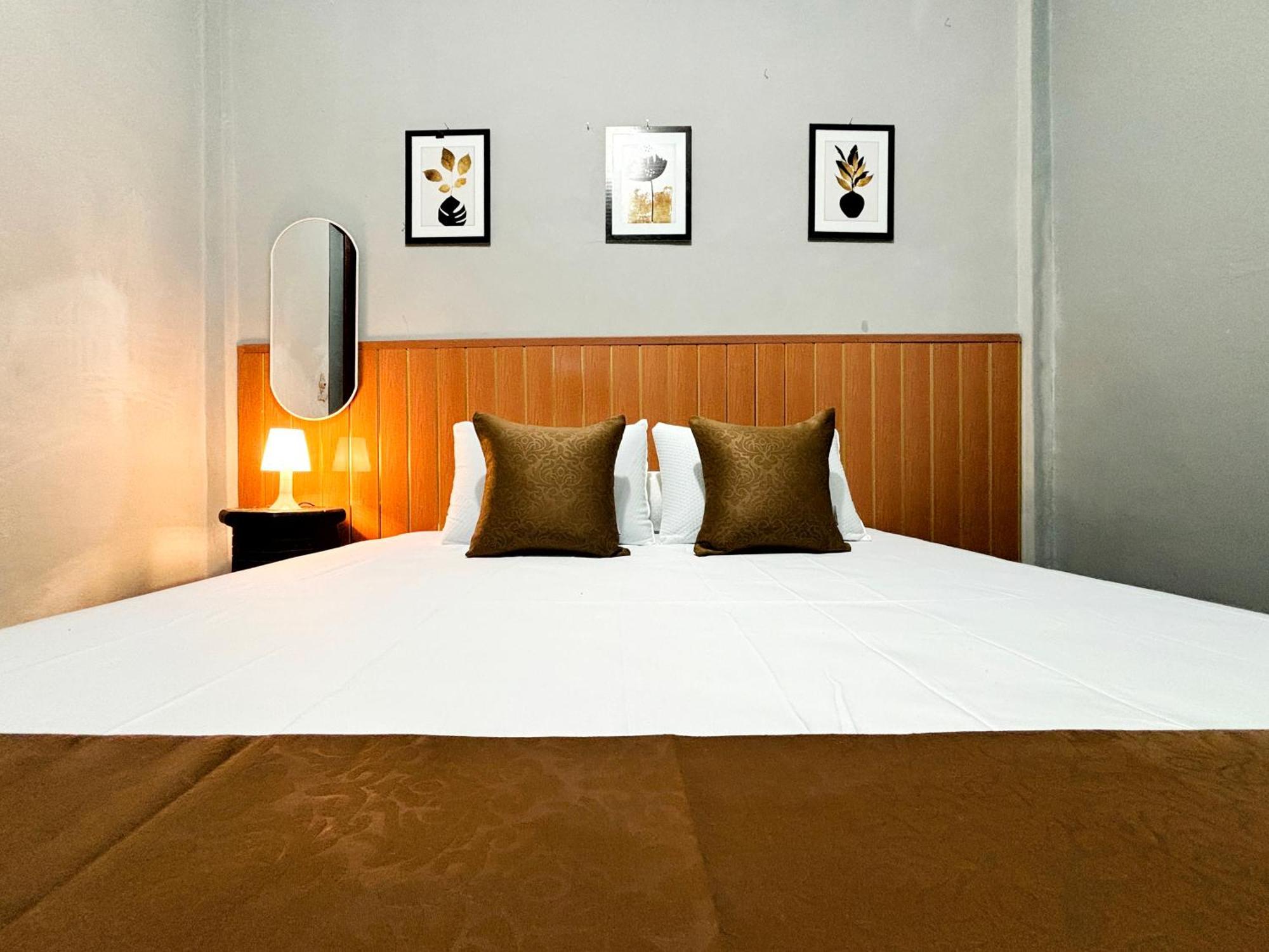 Jogja Day Inn Джокякарта Екстериор снимка