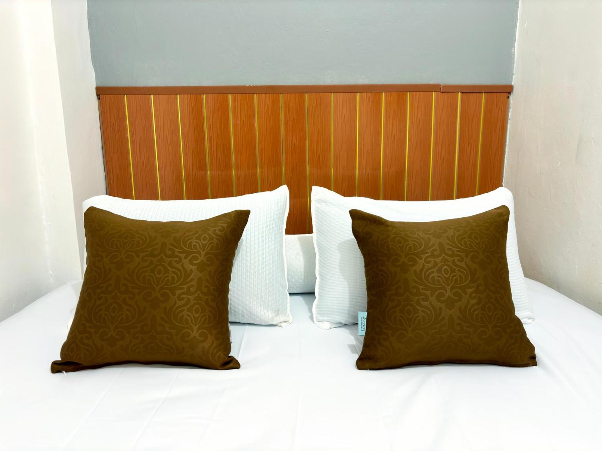 Jogja Day Inn Джокякарта Екстериор снимка