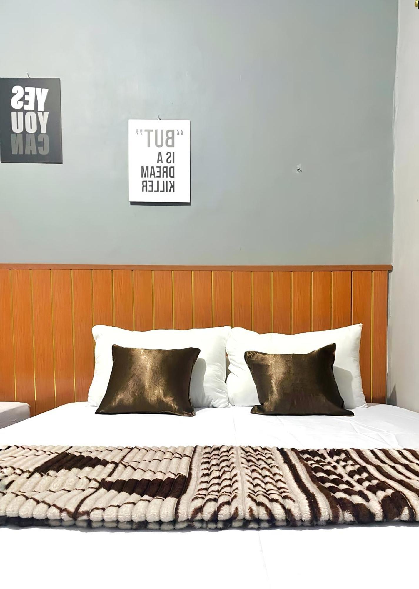 Jogja Day Inn Джокякарта Екстериор снимка