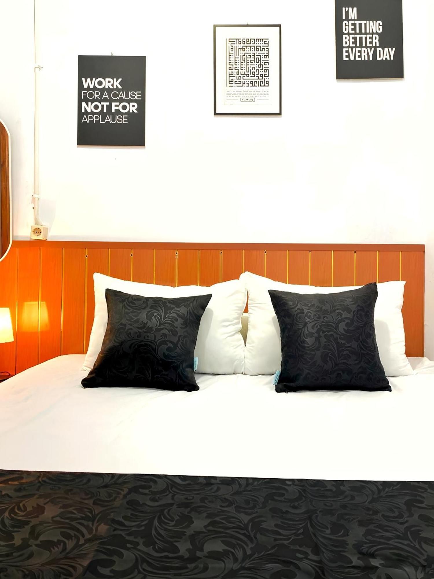 Jogja Day Inn Джокякарта Екстериор снимка